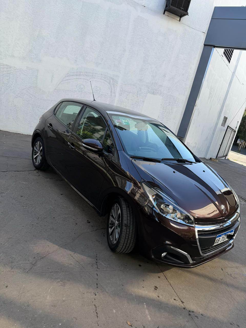 2017 PEUGEOT ALLURE 208 oportunidad!! liquido
