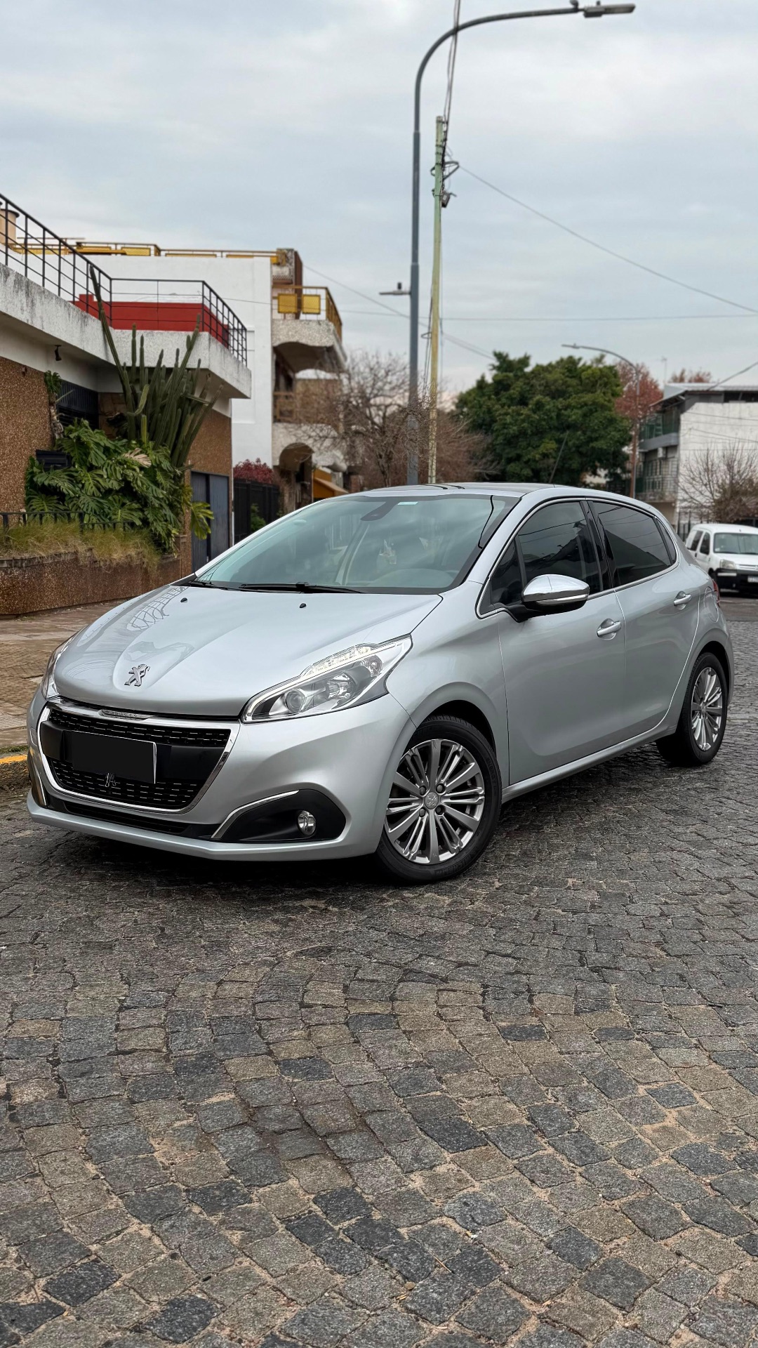 Peugeot 208 Allure HDI 2019